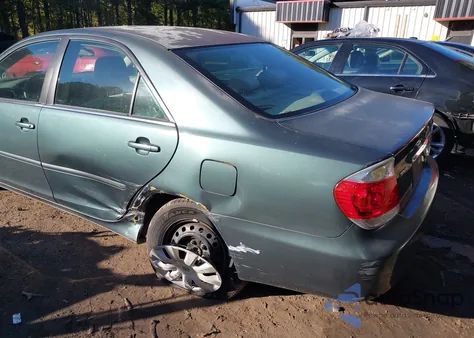 2005 Toyota Camry Le from USA, damaged, VIN 4T1BE32KX5U088903